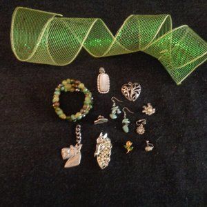 ELVES SUMMER  RETRO GREEN & SILVERY JEWELRY & PARTS LOT
